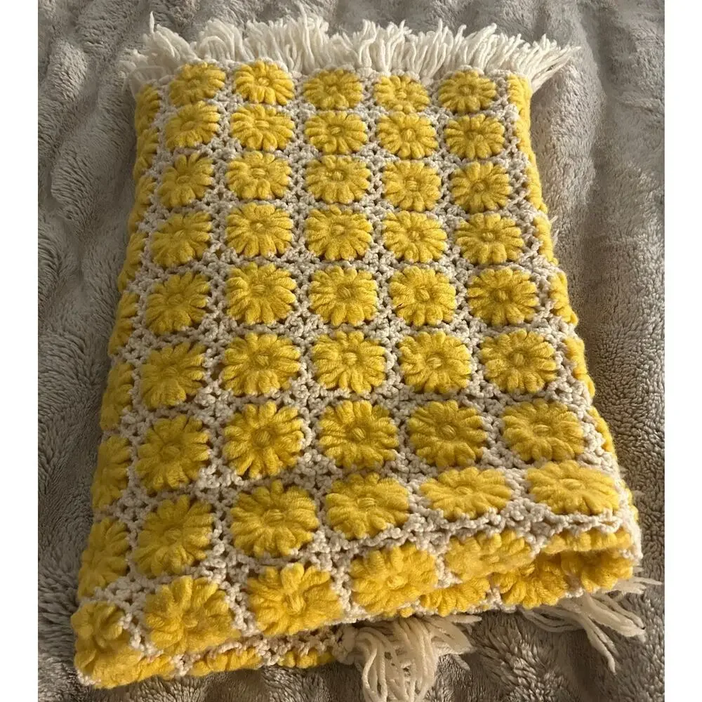 Vintage Handmade Crochet Bobble Flower Afghan Throw Yellow White Fringe 58x49